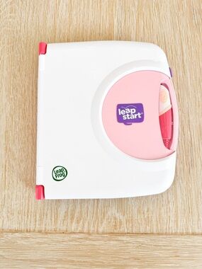 LeapFrog LeapStart Interactive Learning Book - White & Pink